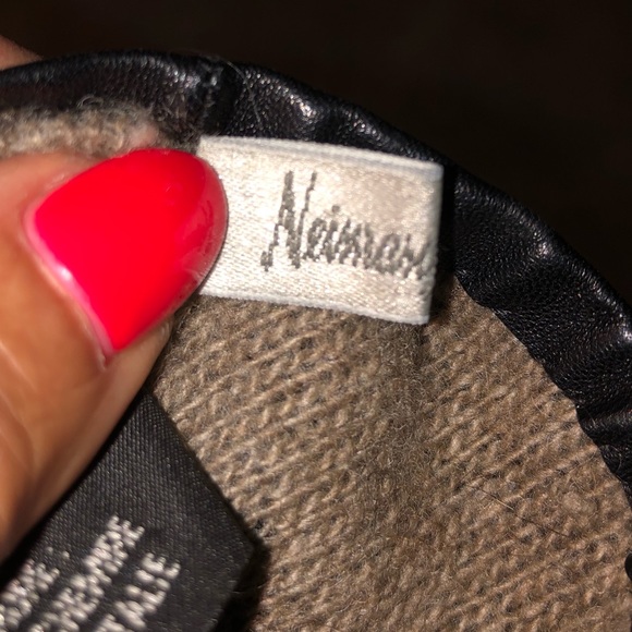NEIMAN MARCUS leather gloves - Picture 5 of 7